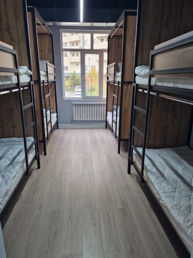 Hostel O2 Almaty Eksteriør billede